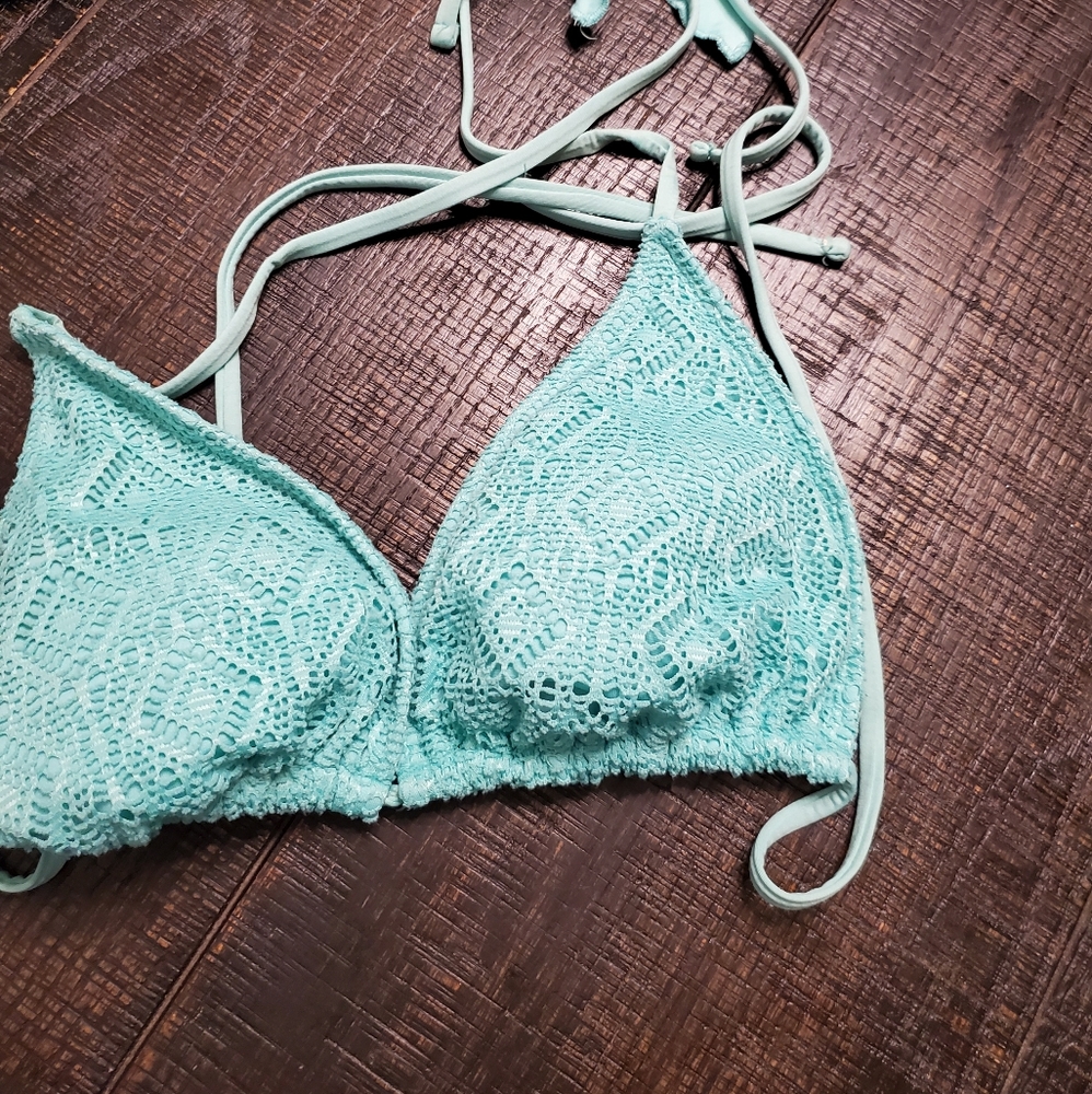 Bathing suit too